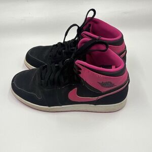 Nike Air Jordan 1 Retro High Vivid Pink Sneakers Size 9Y No box